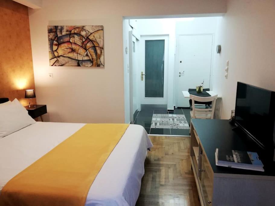 Modern Flat In City Center 아테네 외부 사진